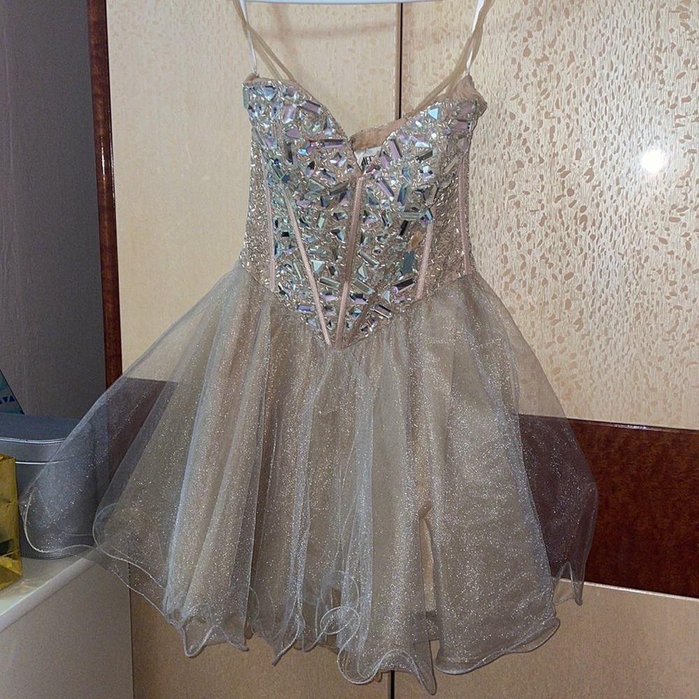 Sherri hill prom dress gold / champagne bejeweled mini. Size 4